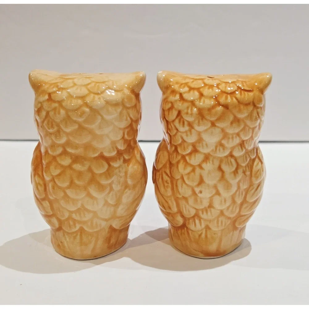 Ceramic Owl Salt & Pepper Shakers New Beige Orange 3